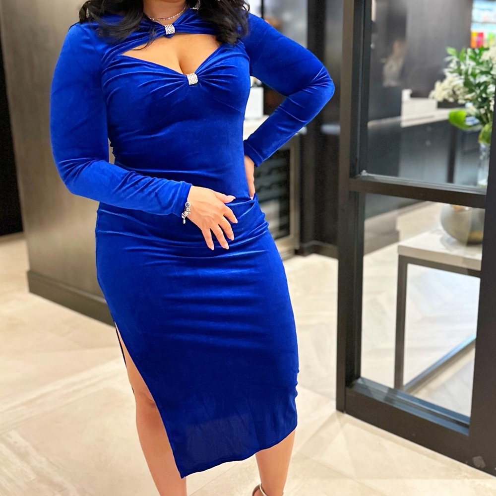 Elegant Blue Long Sleeve Dress